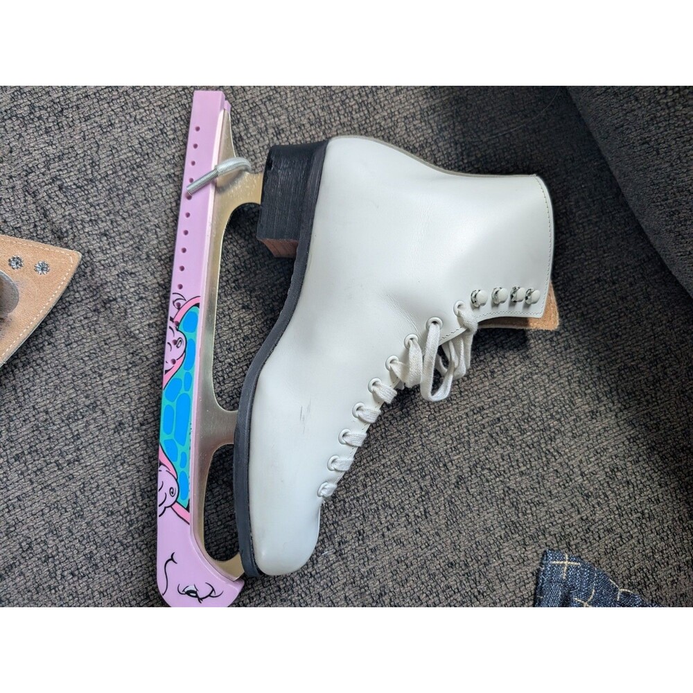Riedell Figure Ice Skates White Women's Size 7 Lace Closure Winter Sports - Picture 5 of 11